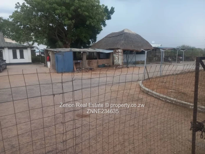 Investor's Thrill.Mhangura commercial property for sale with Title Deeds 220,000 neg