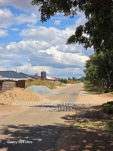 200sqm stand in southview fidelity park , developer cession 14.5k , tarred roads