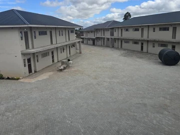 2 Bedroom Flat & Apartment