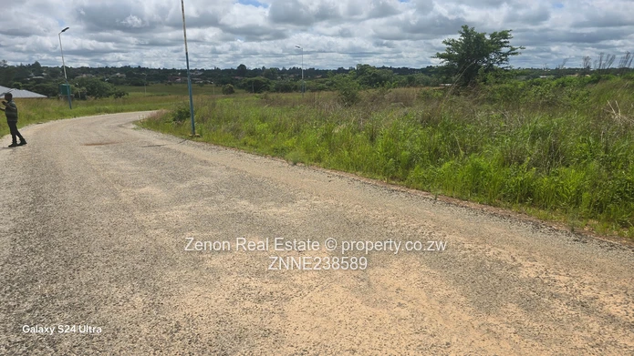 810sqm in a gated community in Marondera,3km from cbd,29k ready for tittle,ready to build