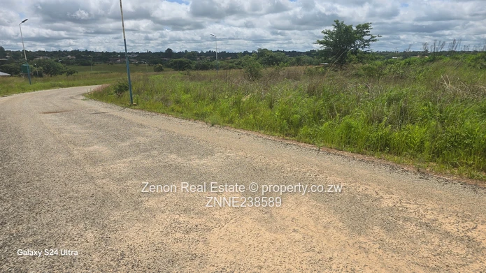 810sqm in a gated community in Marondera,3km from cbd,29k ready for tittle,ready to build