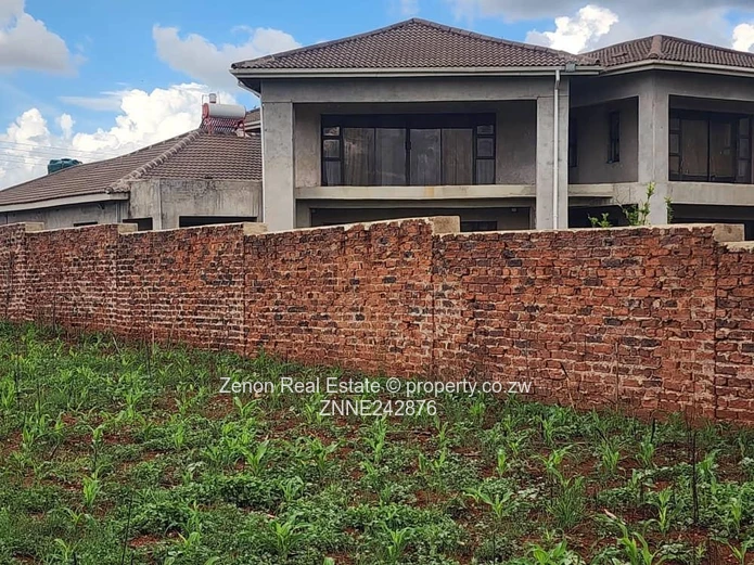 Hogerty hill stand for sale 2000sqm