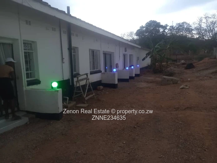 Investor's Thrill.Mhangura commercial property for sale with Title Deeds 220,000 neg