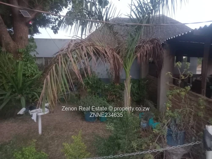 Investor's Thrill.Mhangura commercial property for sale with Title Deeds 220,000 neg